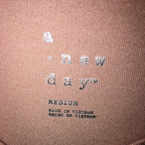 SLEEVELESS TOP - Picture 2 of 3